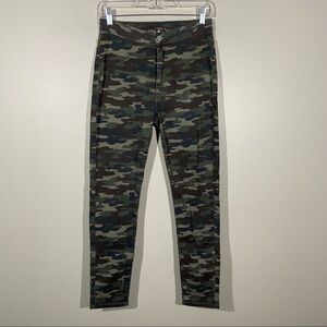 Free People High Waisted Camo Pants 26